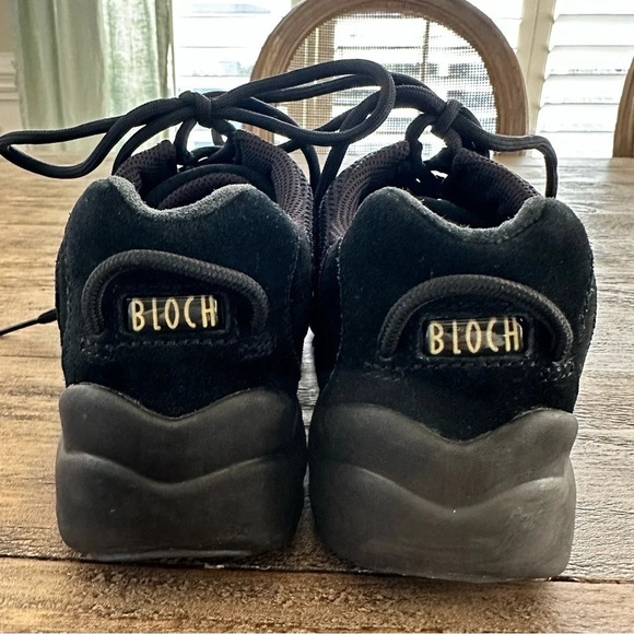 Bloch Adult size 5 US Boost Mesh Split Sole Dance Sneakers Black SO538L Hip Hop - Picture 8 of 9